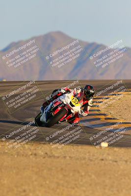 media/Dec-16-2023-CVMA (Sat) [[bb38a358a2]]/Race 13 Amateur Supersport Middleweight/